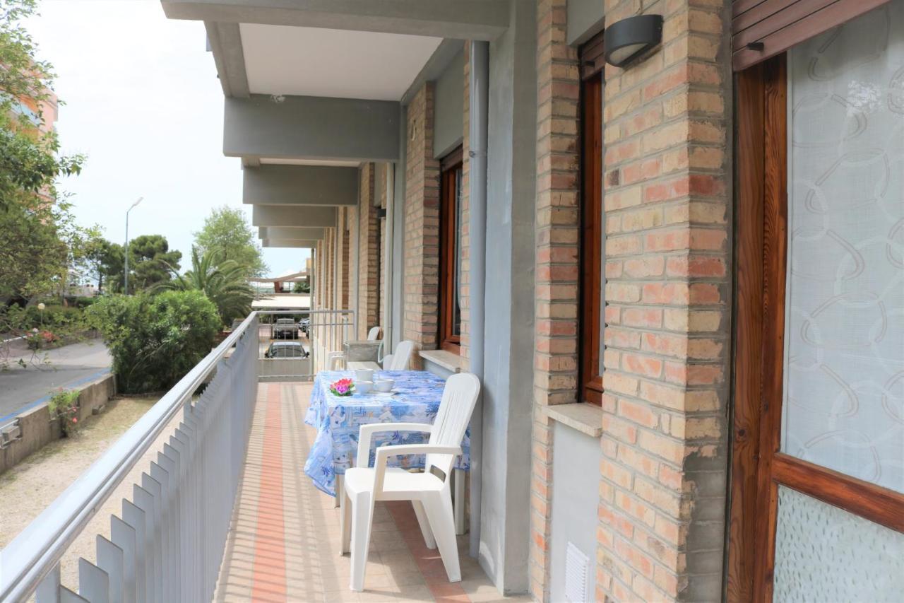 Apartamento Ca' Laurana Bibione Exterior foto